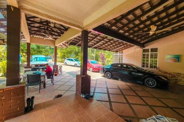 Kampung Bukit Lanjan