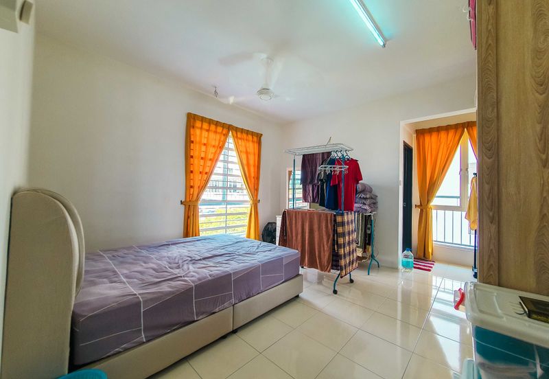 Puncak Hijauan (Hijauan Heights)