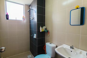 Puncak Hijauan (Hijauan Heights)