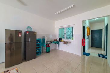 Puncak Hijauan (Hijauan Heights)