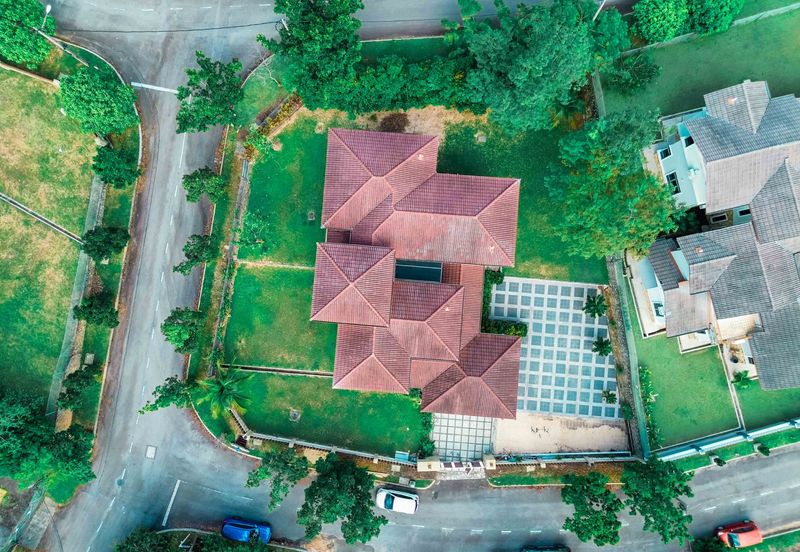 Puncak Pinggiran Putra