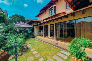 Impian Golf & Country Club