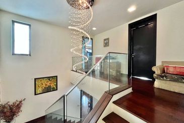 Bangi Lakehill Villas