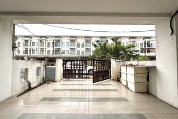 Kampung Sungai Tangkas