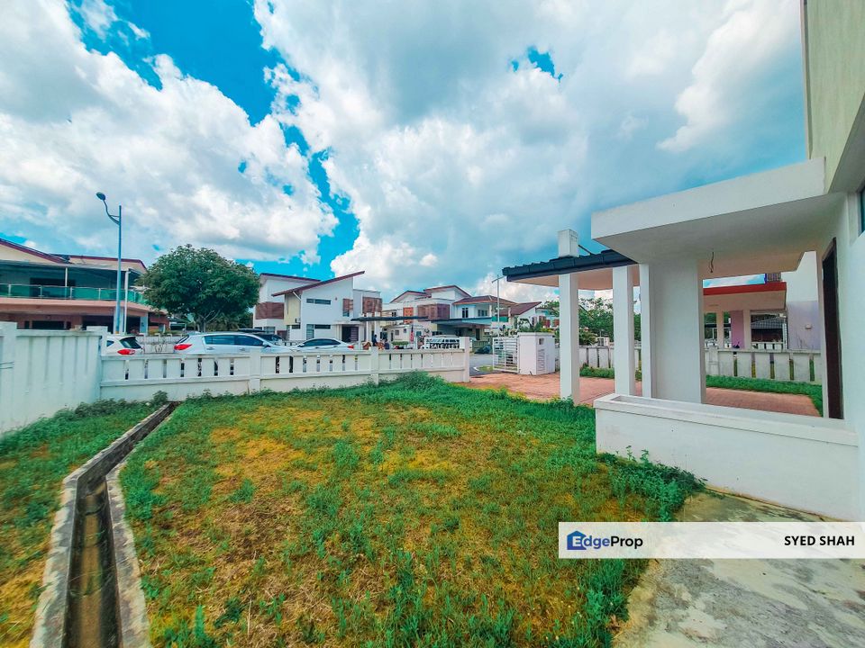 CHEAPEST UNIT 2 Storey Bungalow Bandar Baru Enstek near KLIA, Negeri Sembilan, Seremban