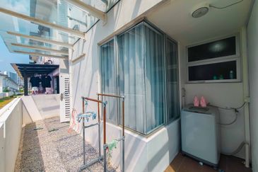 Parkfield Residences, Tropicana Heights