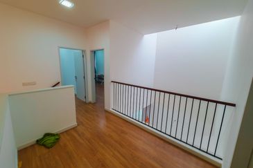 Parkfield Residences, Tropicana Heights