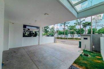 Parkfield Residences, Tropicana Heights