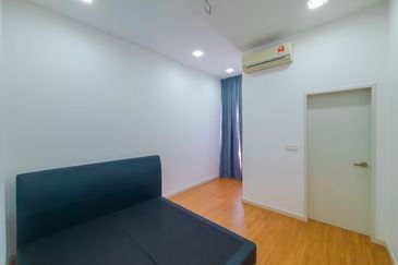 Parkfield Residences, Tropicana Heights