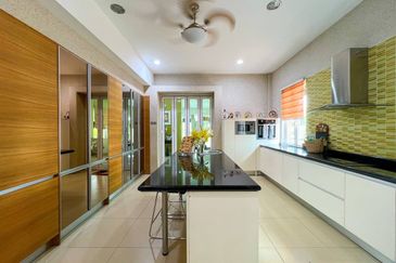 Impian Golf & Country Club