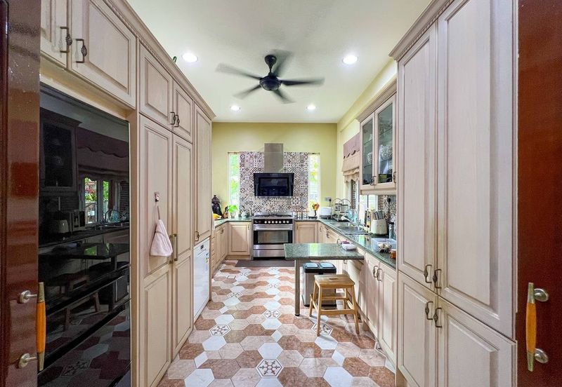 Impian Golf & Country Club