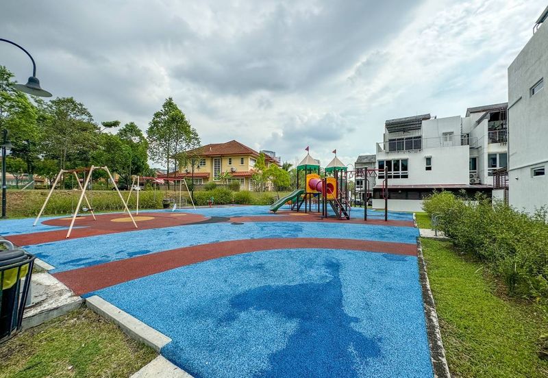 Duta Villa, Presint 14