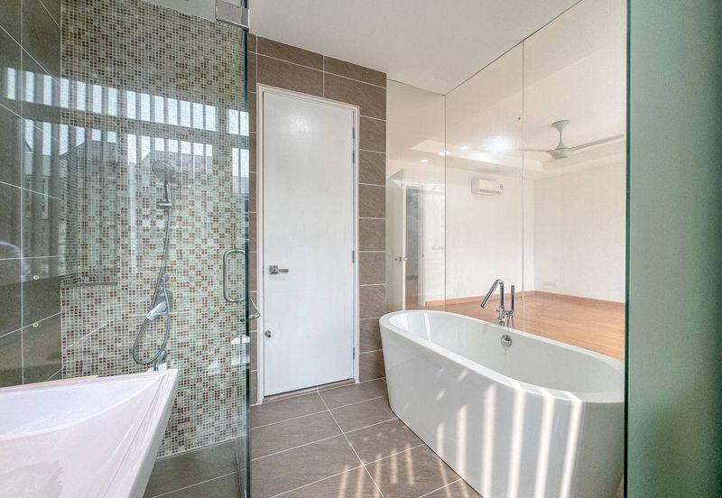 Duta Villa, Presint 14