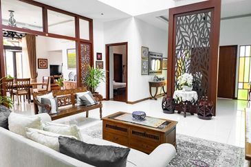 Perdana Lakeview East