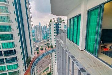 Datum Jelatek Residence