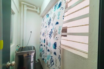 Puncak Hijauan (Hijauan Heights)