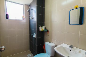 Puncak Hijauan (Hijauan Heights)