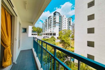 Puncak Hijauan (Hijauan Heights)