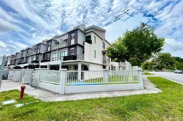 The Strata @ Bandar Puteri Bangi