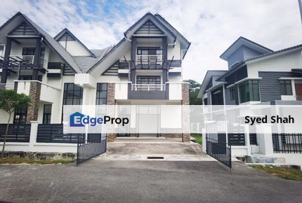 NEW SEMI D FACING LAKE BANGI 2.5 Storey Seksyen 3, Selangor, Bangi