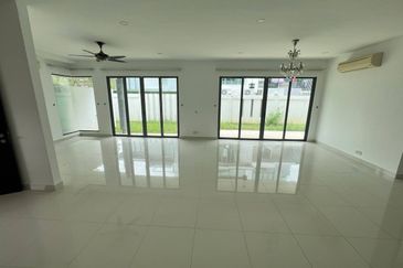 Bangi Lakehill Villas