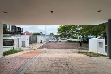 Bangi Lakehill Villas