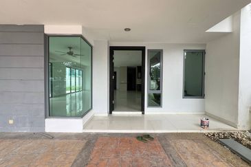 Bangi Lakehill Villas