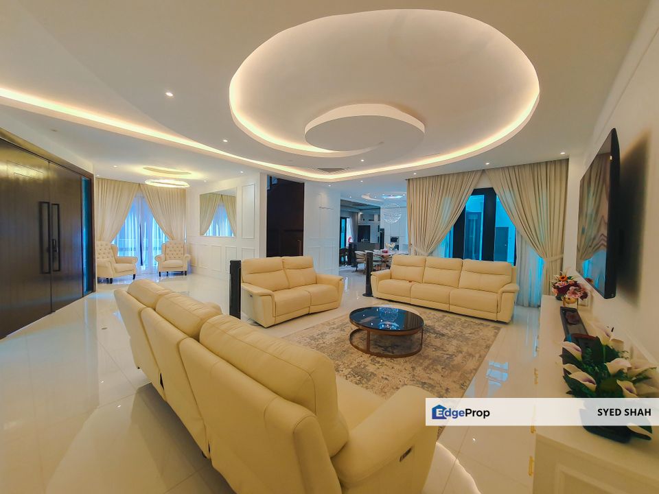MODERN DESIGN BUNGALOW Country Heights Kajang 2.5 Storey - FULLY FURNISH MOVE IN CONDITION, Selangor, Country Heights