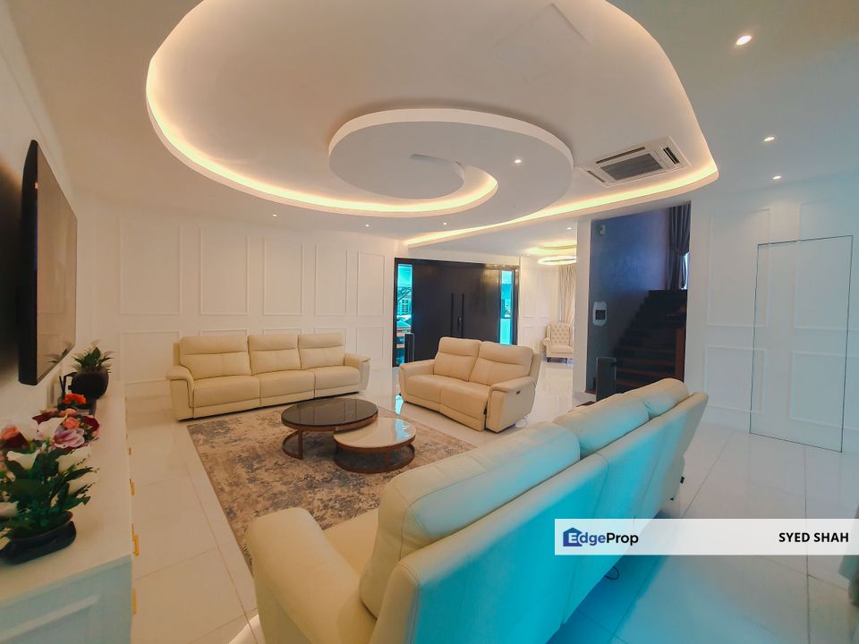 MODERN DESIGN BUNGALOW Country Heights Kajang 2.5 Storey - FULLY FURNISH MOVE IN CONDITION, Selangor, Country Heights