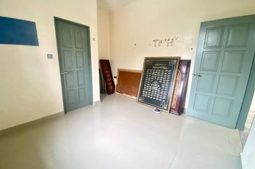 Desa Pinggiran Putra