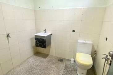 Desa Pinggiran Putra