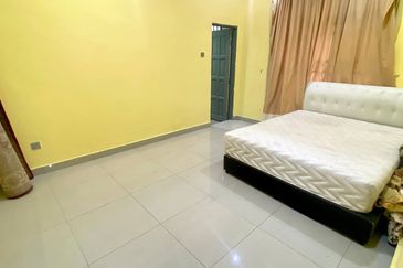 Desa Pinggiran Putra