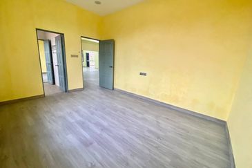 Desa Pinggiran Putra