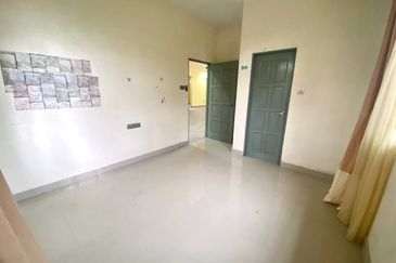 Desa Pinggiran Putra