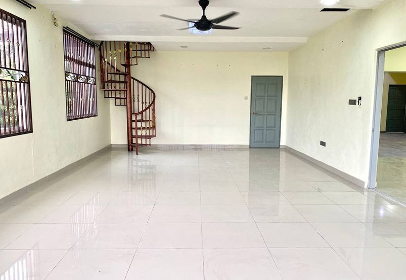 Desa Pinggiran Putra