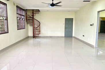 Desa Pinggiran Putra