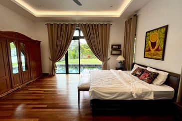 Perdana Lakeview East