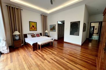 Perdana Lakeview East