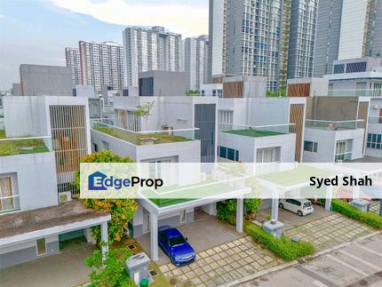 2.5 Storey BUNGALOW Lakefront Villa Cyberjaya - FACING POOL!, Selangor, Cyberjaya
