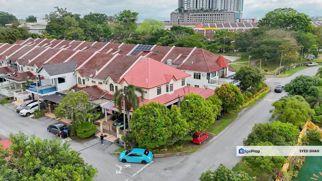 CORNER UNIT NEAR MASJID HASSANAH Bangi Seksyen 9, Selangor, Bangi