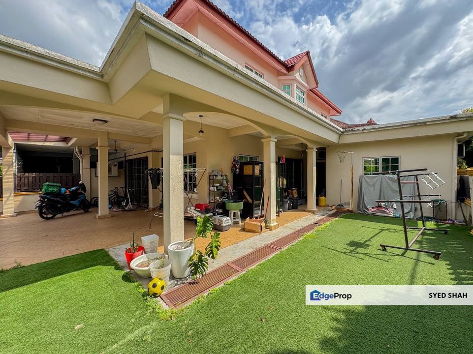 CORNER UNIT NEAR MASJID HASSANAH Bangi Seksyen 9, Selangor, Bangi