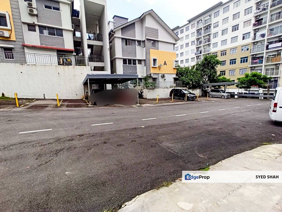 SEMI D KAJANG FREEHOLD Taman Saujana Suria, Selangor, Kajang