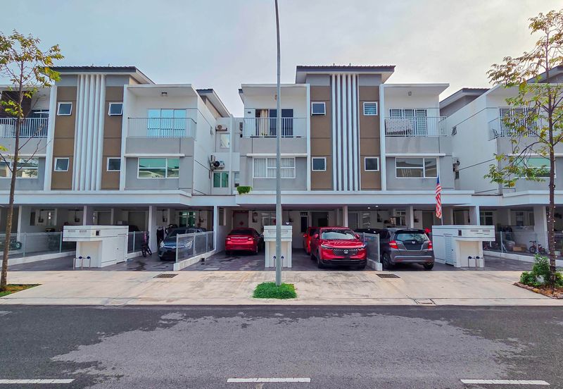 Platinum Residence @ Dengkil