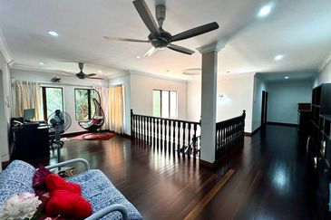 Putra Hill Residency