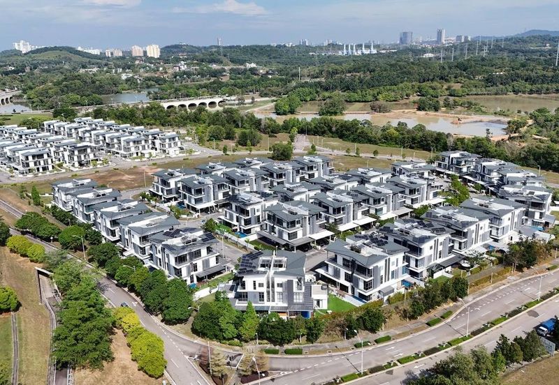 Augusta Residence, Presint 12