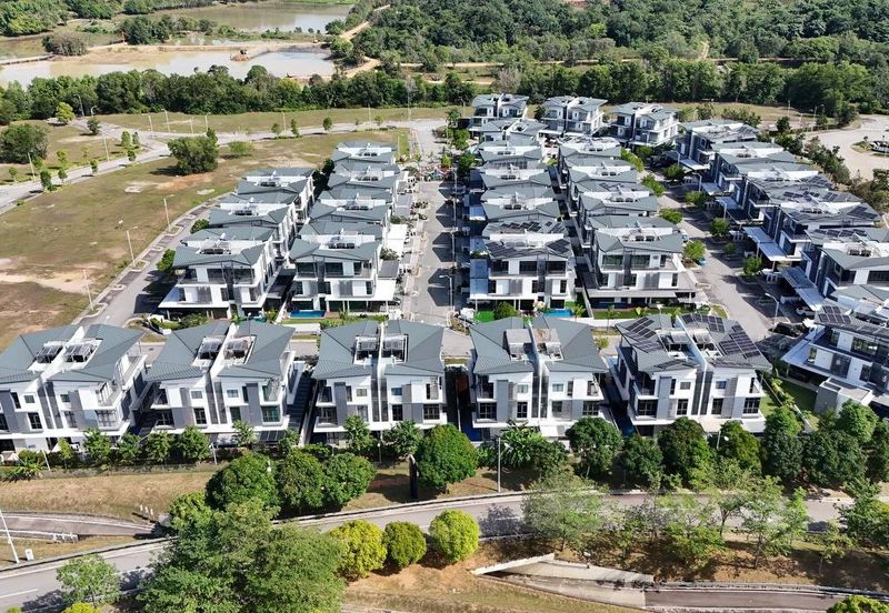 Augusta Residence, Presint 12