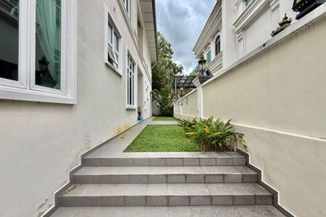 Impian Golf & Country Club