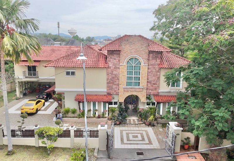 Impian Golf & Country Club