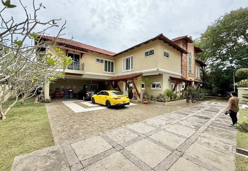 Impian Golf & Country Club