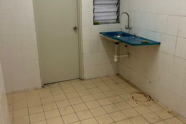 Avelon Tower @ Plaza Medan Putra